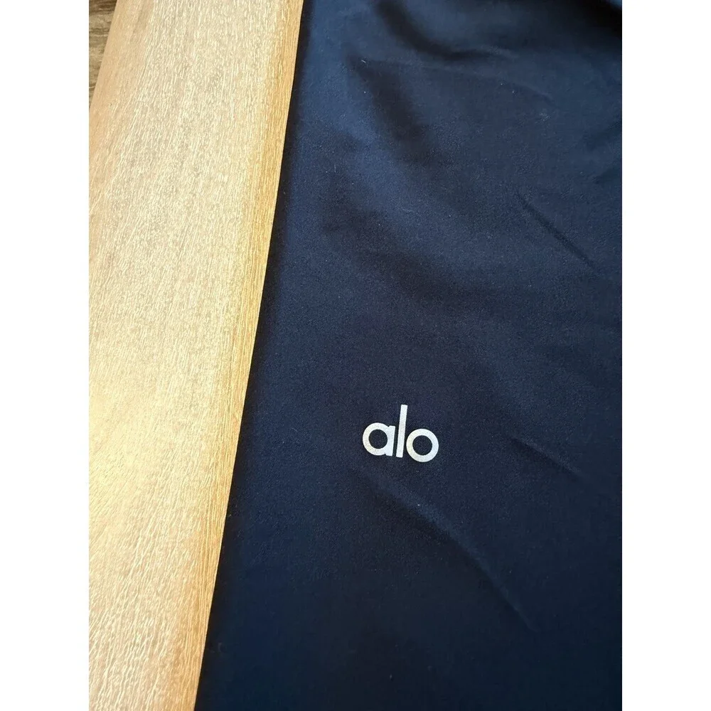 Alo Yoga High-Waist Airlift Legging in Black Full Length Size Large
